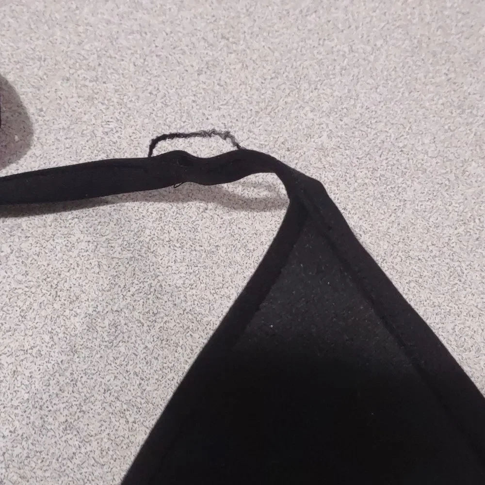 H&M Women's Black Scrunched Triangle Bikini Swimsuit Top Size 6 - Picture 4 of 5